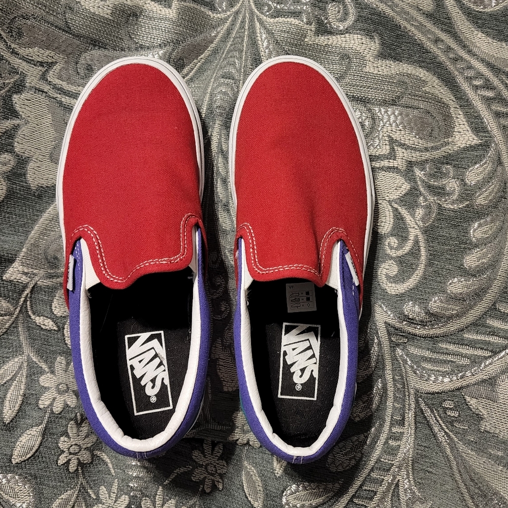 Vans slip on women's shoes